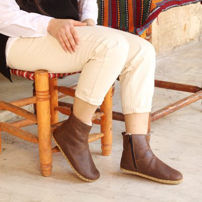El Yapımı Barefoot Yalınayak Kadın Deri Fermuarlı İçi Kürklü Kadın Kısa Bot, Klasik Kahverengi