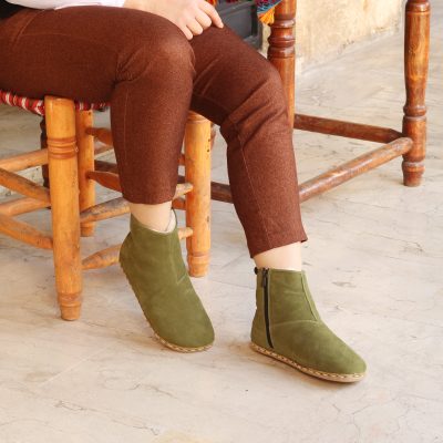 El Yapımı Barefoot Yalınayak Kadın Deri Fermuarlı İçi Kürklü Kadın Kısa Bot, Yeşil Nubuk